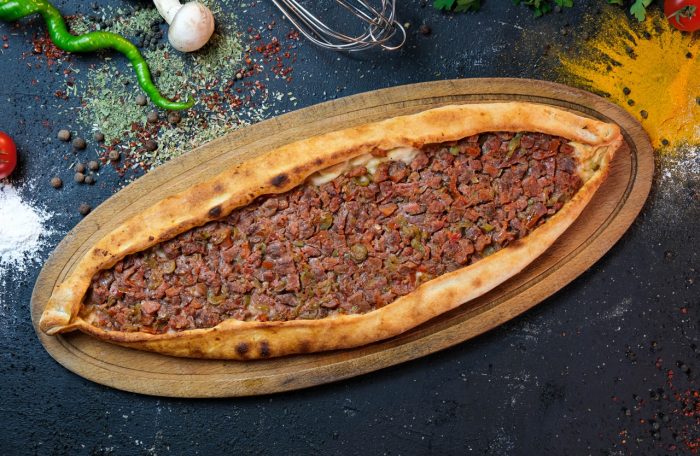 Kuşbaşılı Pide
