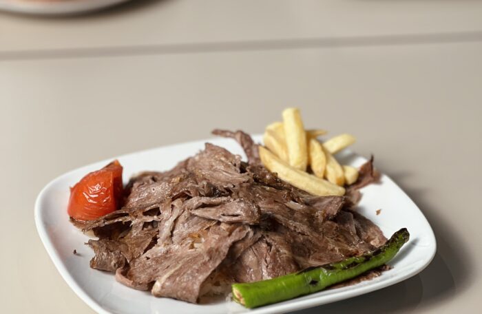 Pilav Üstü Et Döner